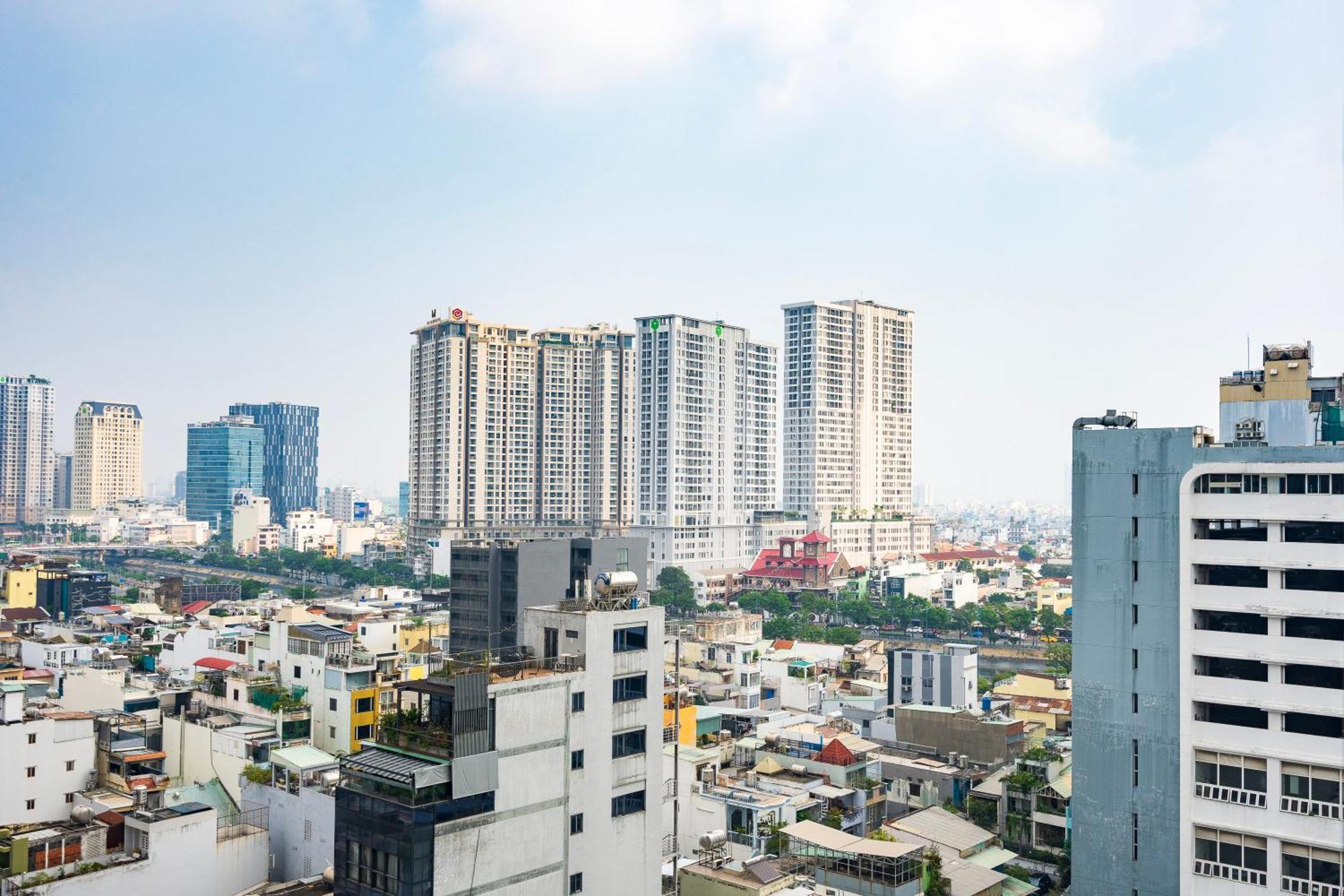 Căn hộ Two Bedroom At Center - The Soho *